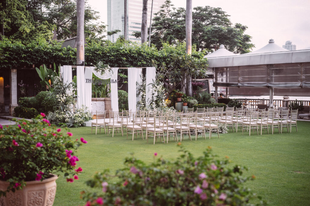 The peninsula bangkok มีพื้นที่ indoor & Outdoor