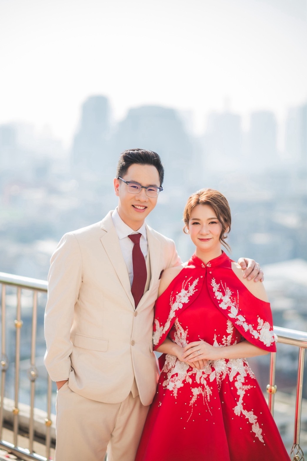 รีวิวแต่งงานของคุณพิซซ่าและคุณเฟย ท่ามกลางความอบอุ่นของครอบครัว ณ Prince Palace Hotel Bangkok