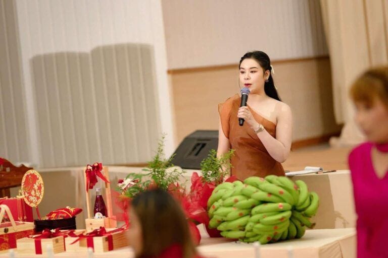 พิธีกรงานแต่ง นายพิธี รันคิว By พิรุณ