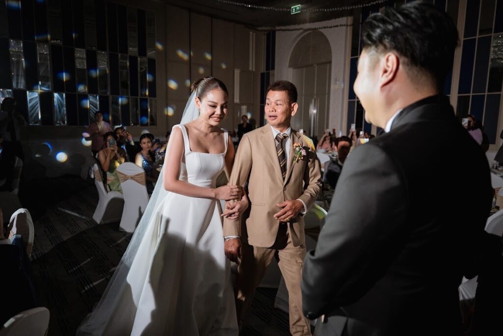 พิธีเปิดตัวเจ้าสาวกับคุณพ่อ ณ U Sathorn Bangkok