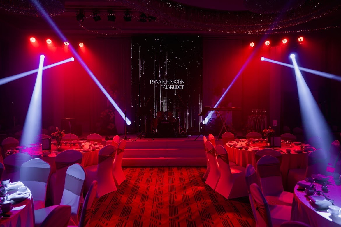 ระบบแสงสีและเสียงที่ไม่มีผิดหวัง ณ U Sathorn Bangkok