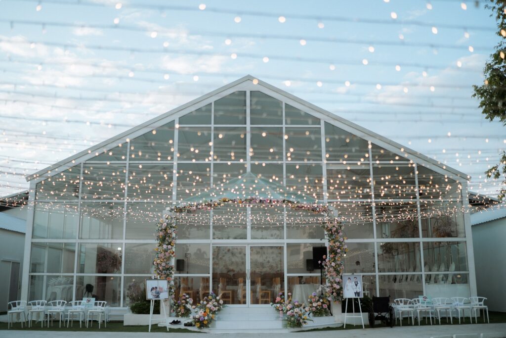 Sherlyn : Glass House & Garden สถานที่จัดงานแต่งงานแบบ Glass House
