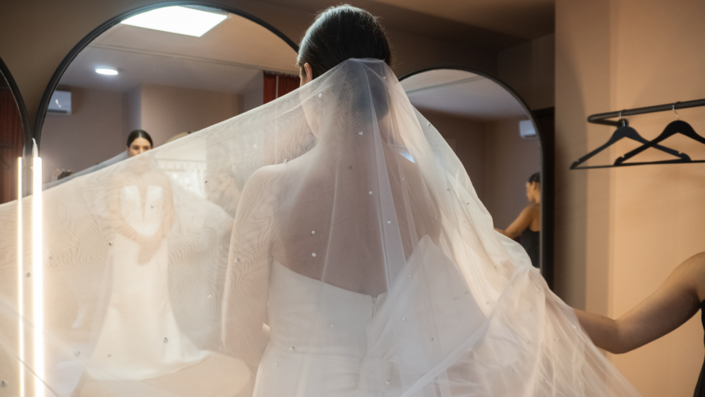 โปรชุดแต่งงานที่บวกราคาเพิ่มหน้างาน