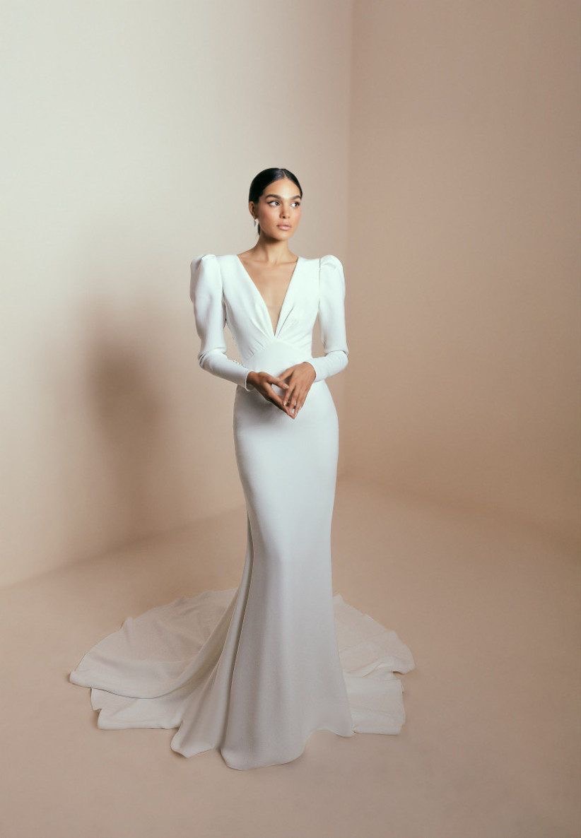 ชุดแต่งงานสาวไหล่กว้างแขนพอง