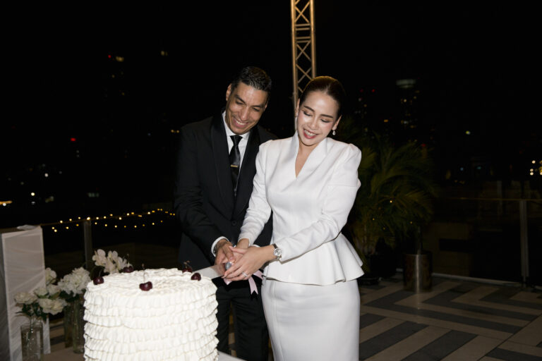 รีวิวแต่งงานแบบ Micro Wedding บน Rooftop สุดหรู @Hotel Once Bangkok