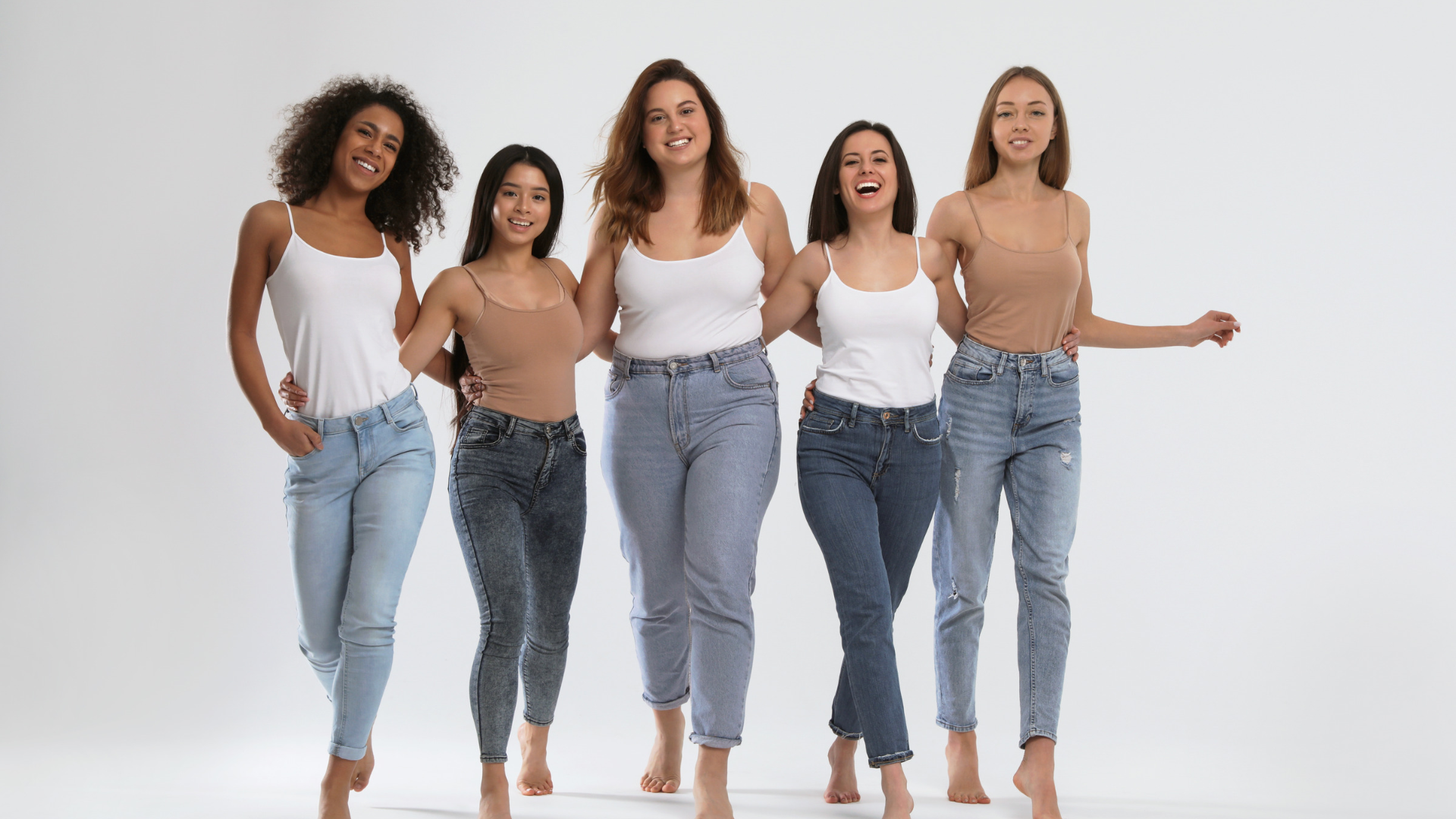 เลือกชุดยกน้ำชาให้เหมาะกับรูปร่างใส่แล้วสวยสง่า