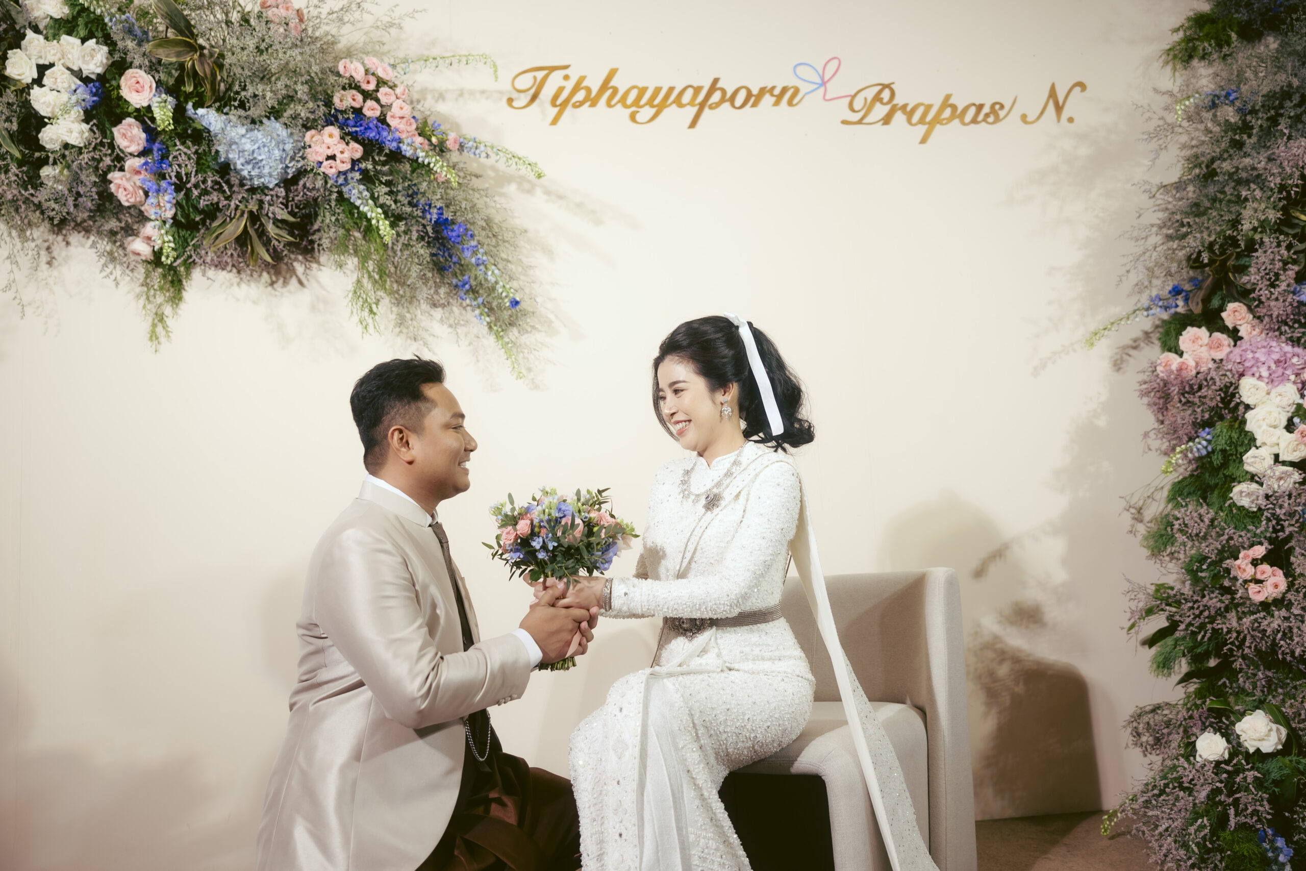 ช่อดอกไม้แห่งความสุข ณ Avani Ratchada Bangkok