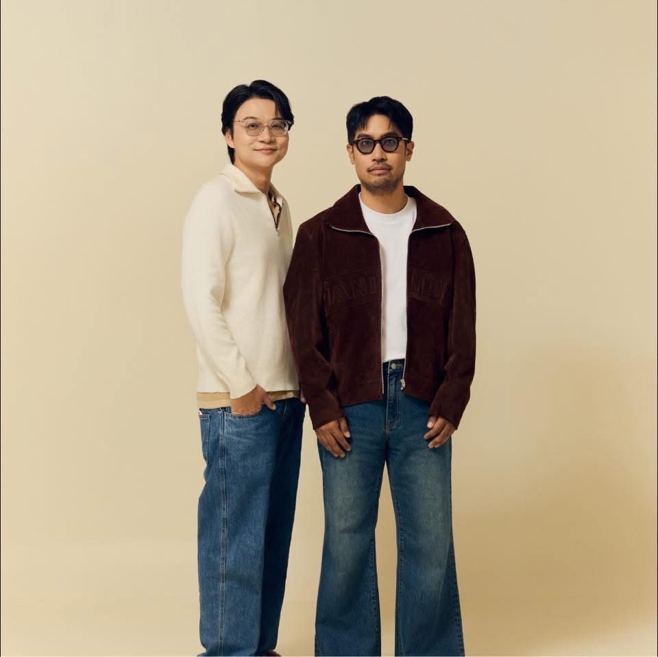 นักร้องงานแต่งคู่หูดูโอ้ที่สร้างความสนุกปนสนุกสนาน