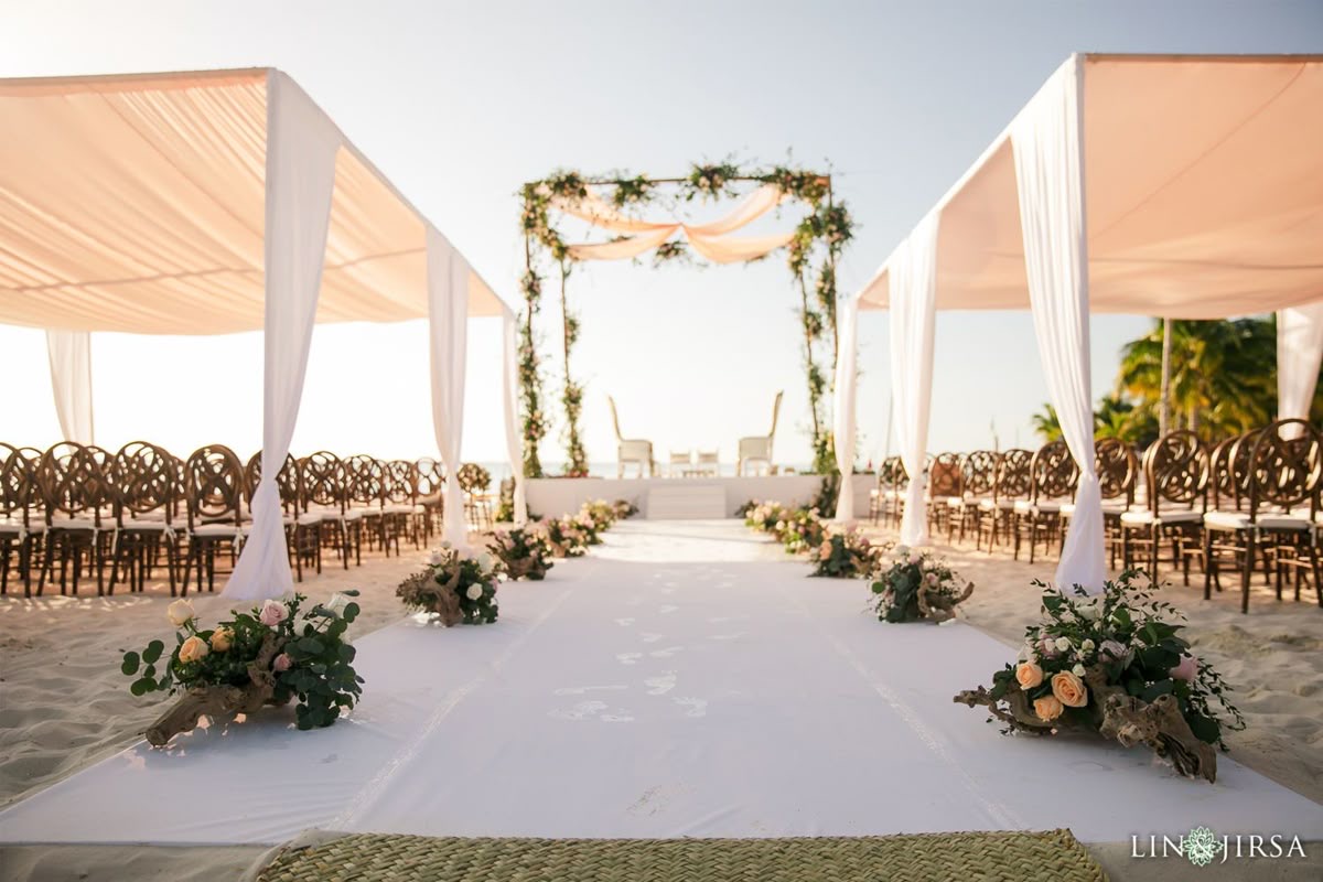 ตกแต่งเต็นท์งานแต่งริมทะเล