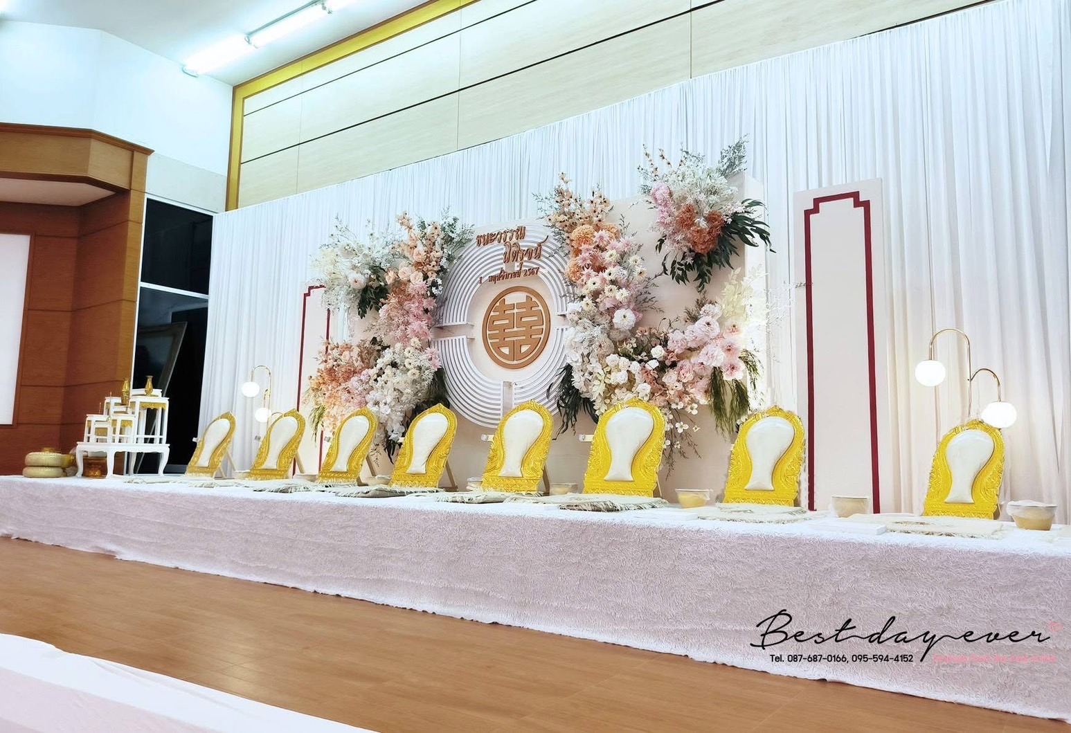 ฉากพิธีสงฆ์สไตล์งานแต่งจีน