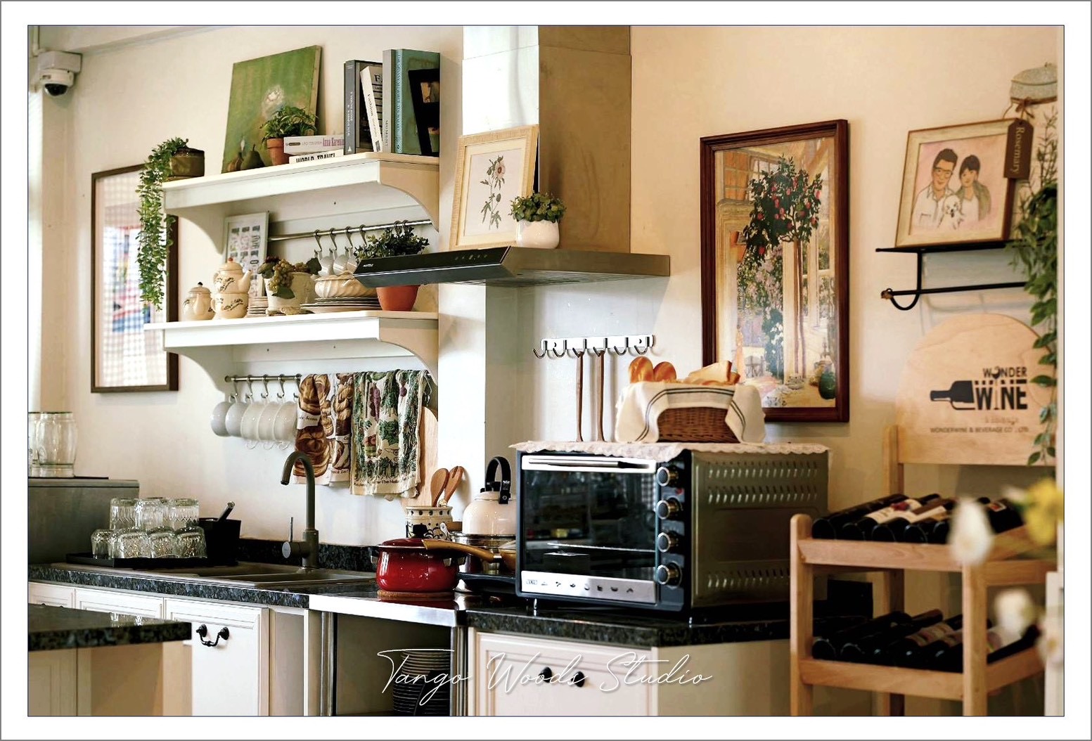 มุมห้องครัวสุดอบอุ่น Tango Woods Studio