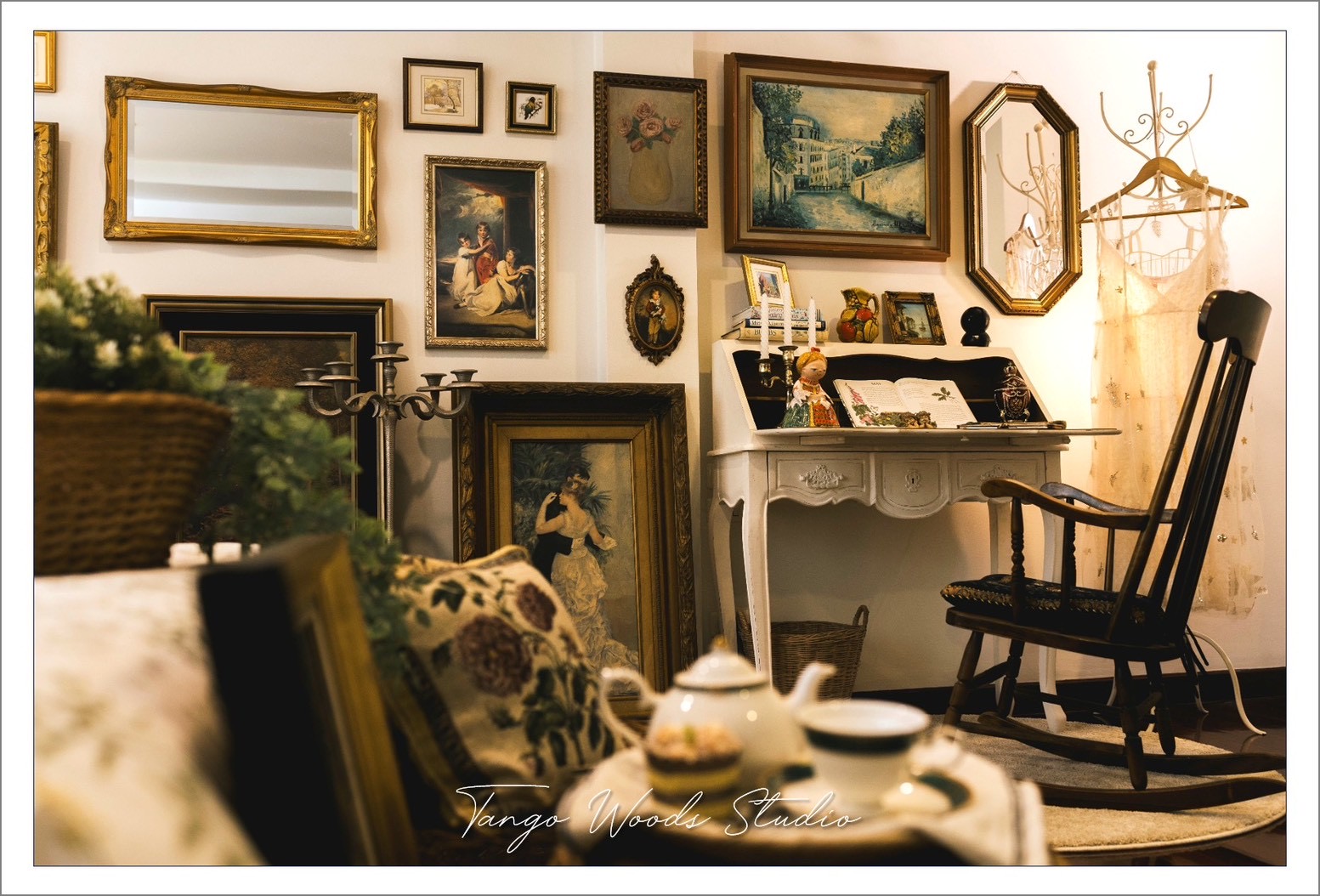 ของตกแต่งที่ได้มาจากการเดินทางท่องเที่ยว Tango Woods Studio