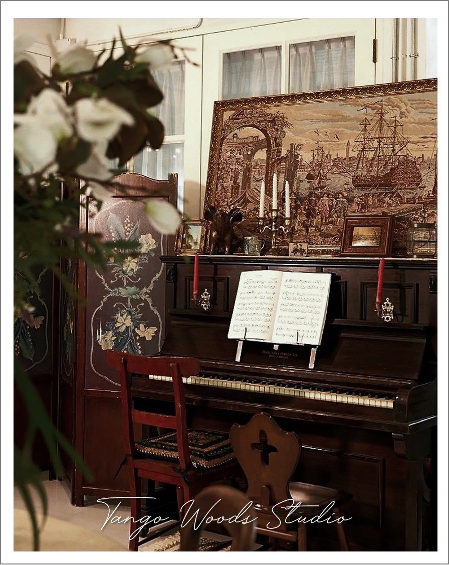 เปียโนคลาสสิค Tango Woods Studio