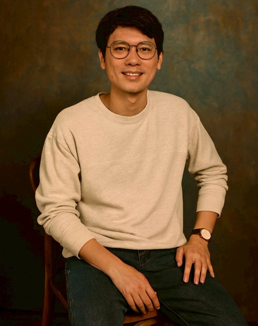 คุณอั้ม อัครพล วีรวงศ์ เจ้าของ Tango Woods Studio