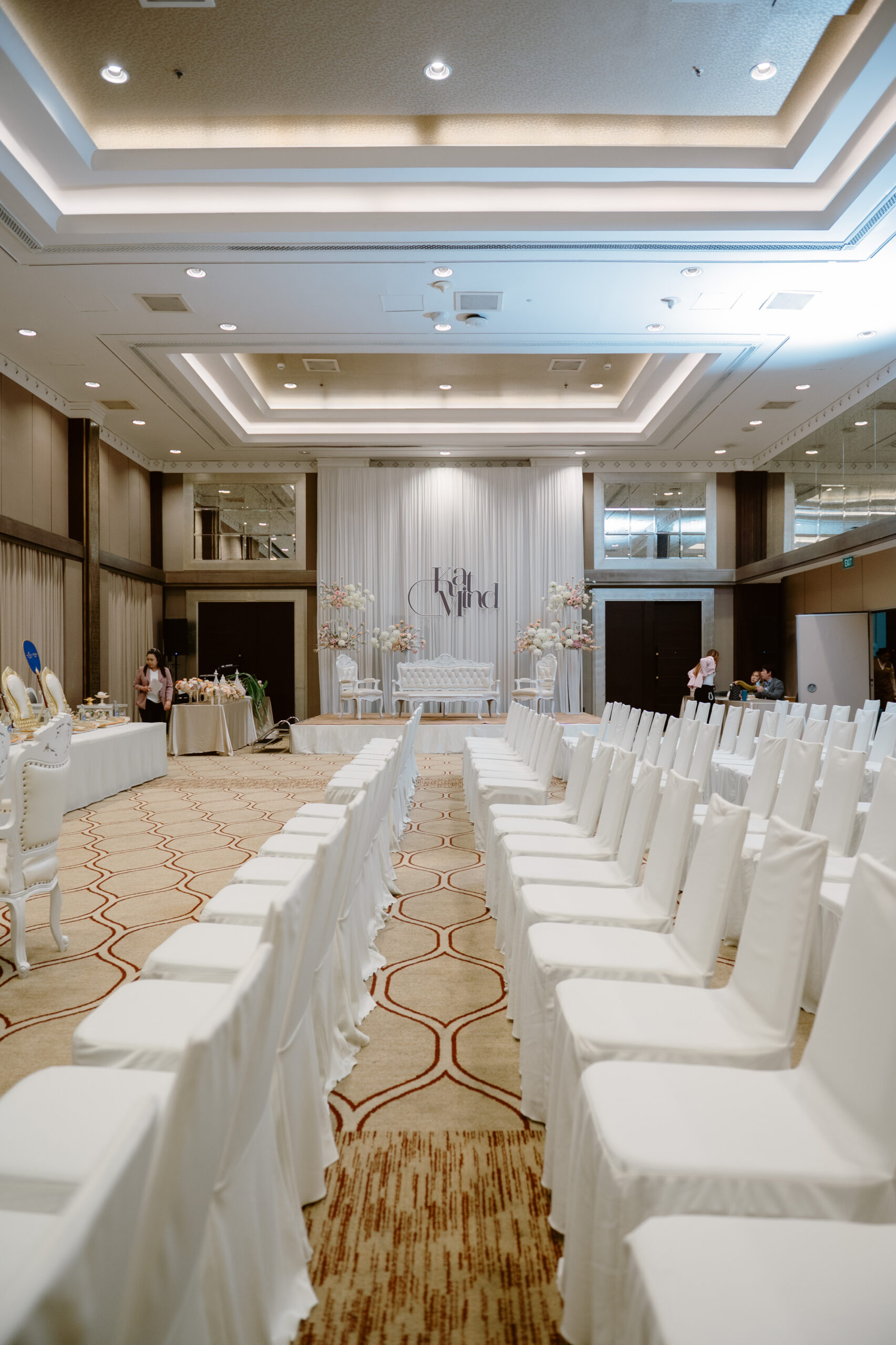 ธีมสีพาสเทล รีวิวแต่งงานที่คู่บ่าวสาวตั้งใจคัดสรรทุกอย่างด้วยตัวเอง ณ Anantara Riverside Bangkok Resort & Avani+ Riverside Bangkok Hotel