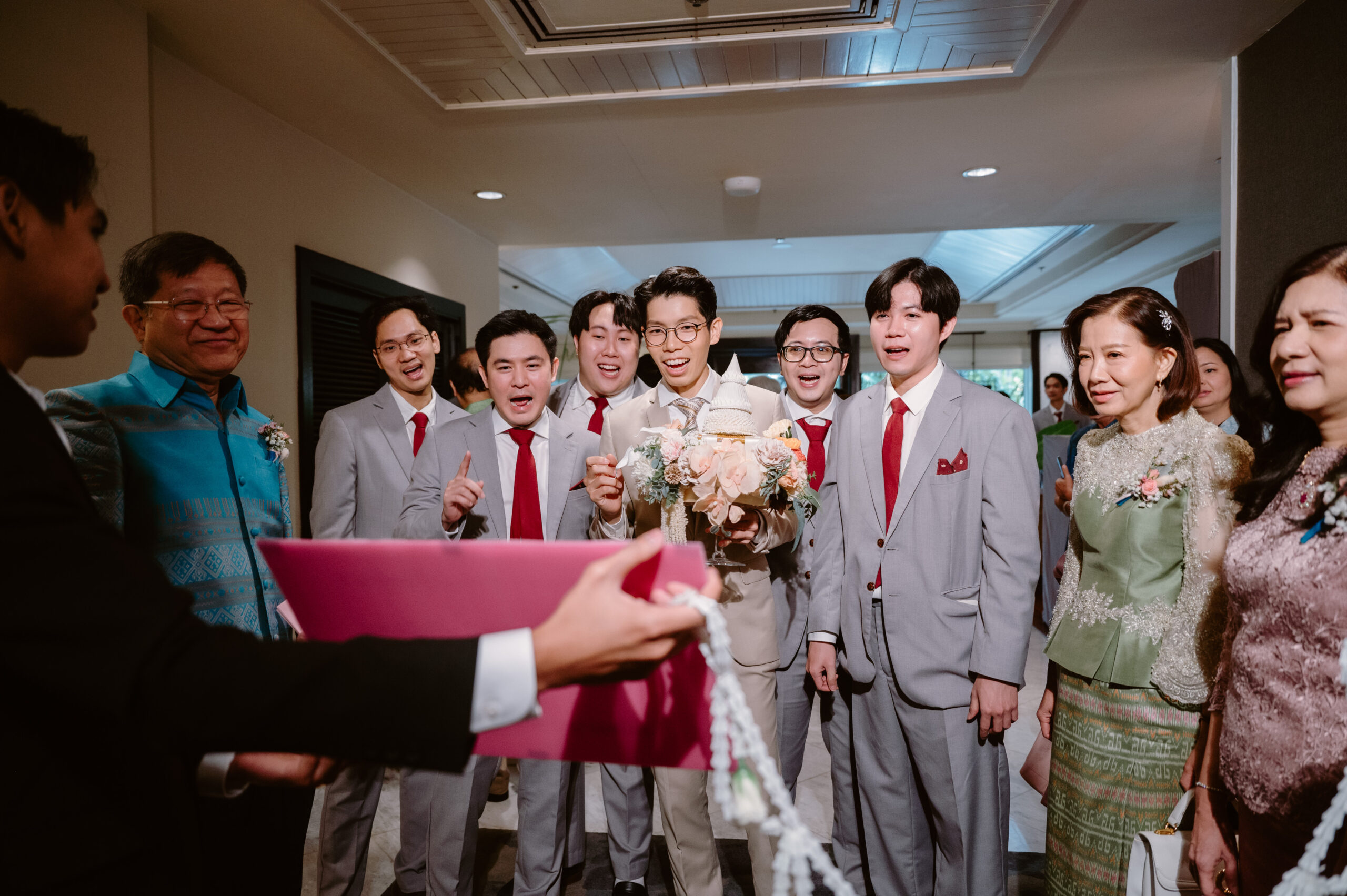 กั้นประตูงานแต่ง รีวิวแต่งงานที่คู่บ่าวสาวตั้งใจคัดสรรทุกอย่างด้วยตัวเอง ณ Anantara Riverside Bangkok Resort & Avani+ Riverside Bangkok Hotel