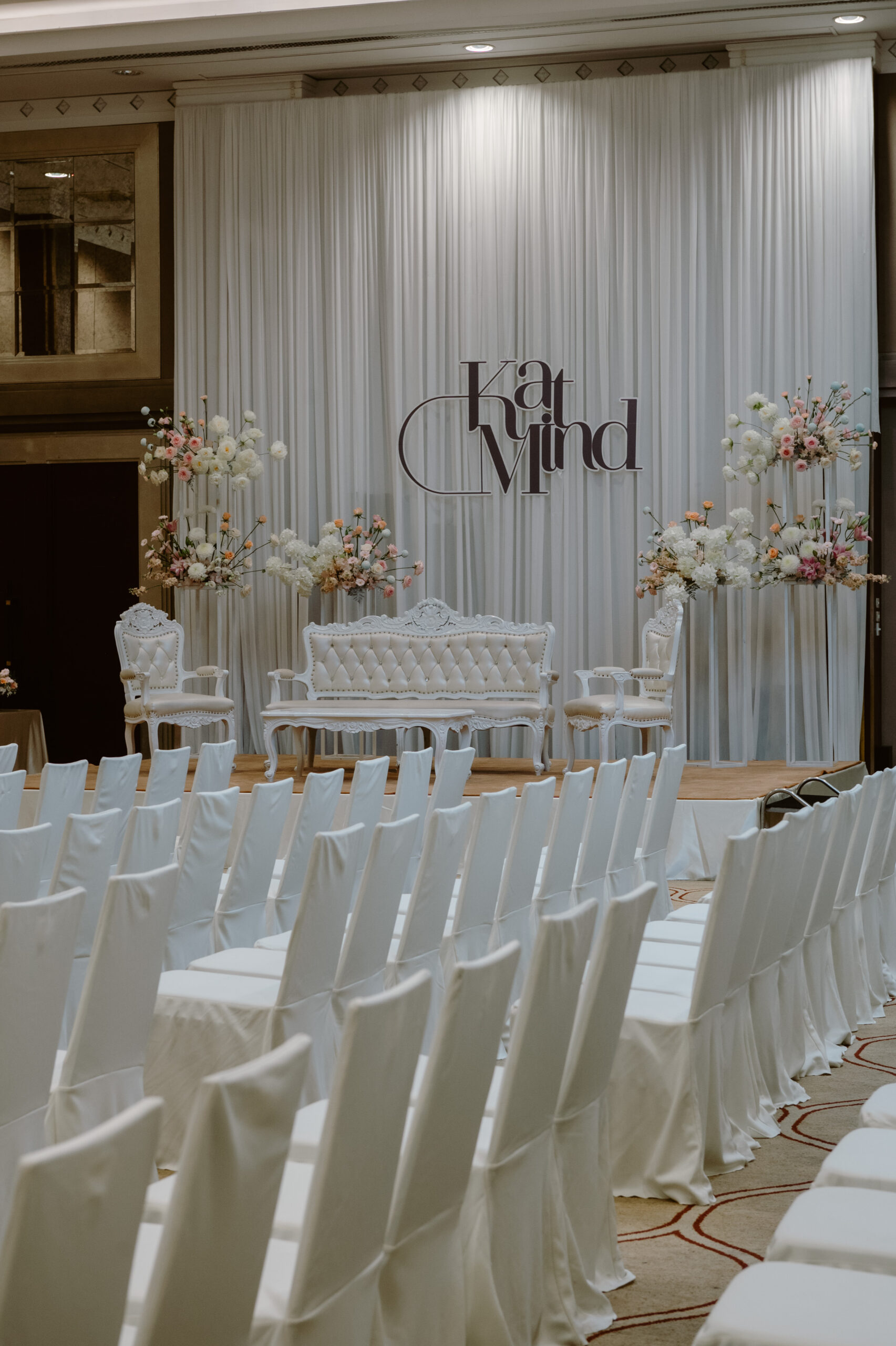 ตกแต่งสถานที่ รีวิวแต่งงานที่คู่บ่าวสาวตั้งใจคัดสรรทุกอย่างด้วยตัวเอง ณ Anantara Riverside Bangkok Resort & Avani+ Riverside Bangkok Hotel