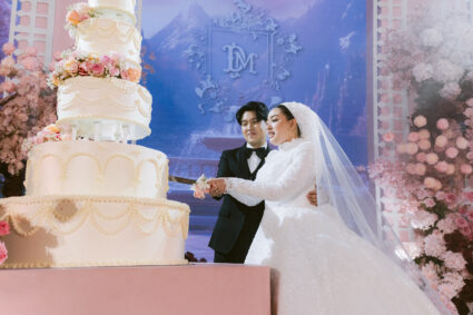 รีวิวงานแต่งที่เนรมิตคอนเซ็ปต์ Fairy tale จากเทพนิยายให้กลายเป็นงานวิวาห์อันน่าจดจำ @CDC Ballroom