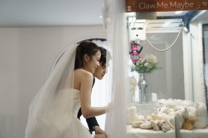 Claw Me Maybe