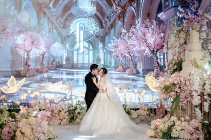 รีวิวงานแต่งสุดโรแมนติกที่เนรมิตวันวิวาห์ท่ามกลางหมู่มวลดอกไม้ ภายใต้บรรยากาศสุดอบอุ่นและน่าประทับใจ @Bangkok Marriott Hotel Sukhumvit
